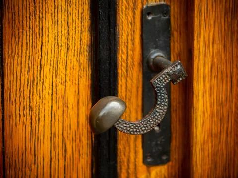 Handle